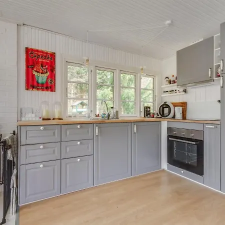 Holiday home Astrid - 875m From The Sea In Ne Jutland By Interhome *
