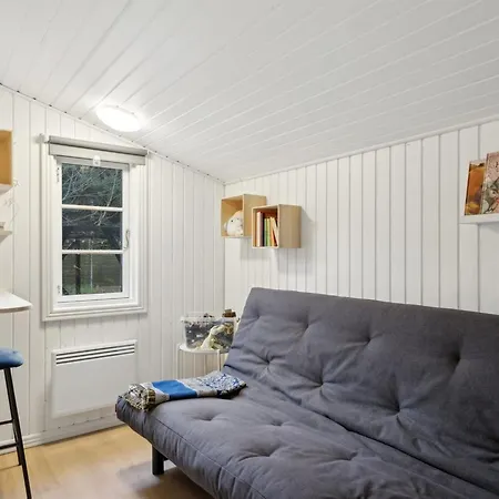 Holiday home Astrid - 875m From The Sea In Ne Jutland By Interhome Hals