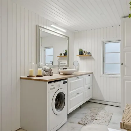 Astrid - 875m From The Sea By Interhome * Hals